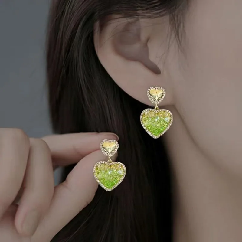 

French Vintage Love Zircon Earrings Women with Light Luxury Temperament and Advanced Sense Fashion Earrings Trend 2023