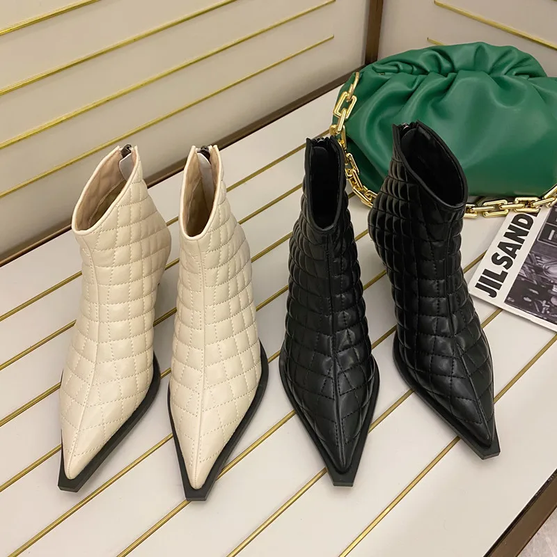 

2022 latest Korean fashion pointed short boots pea crocodile leather PU high heel boots