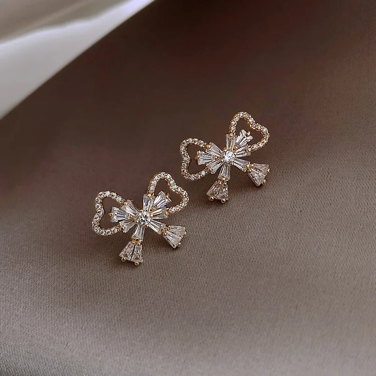 

2020 fashion crystal bow earrings women