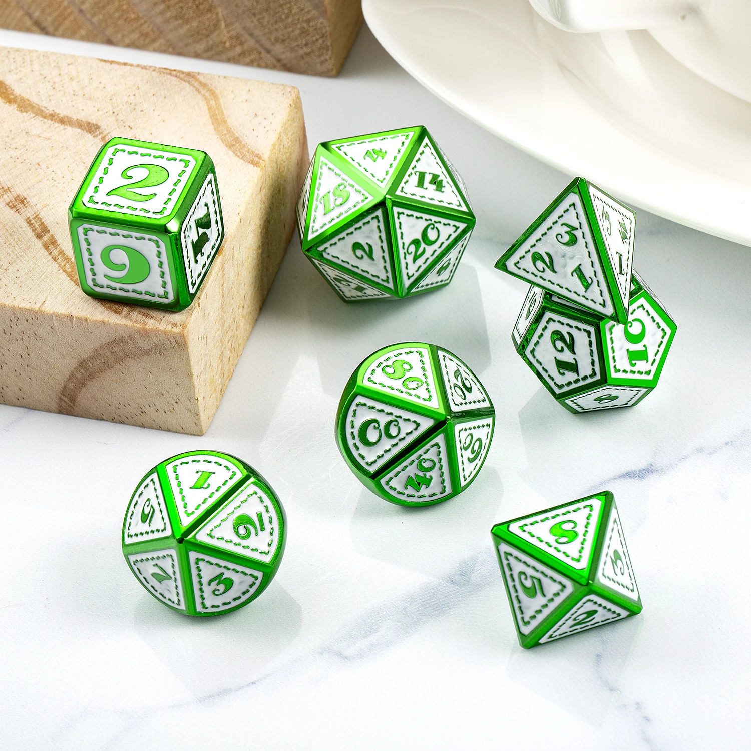 

7pcs Metal Dnd Dice metal Polyhedral Set Dice Factory Custom Chrome Zinc Alloy Rpg Metal dice, White with green