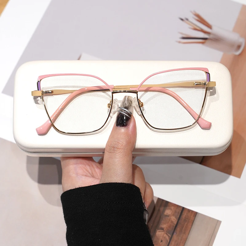 New Fashion Color Changing Custom logo Women Optical Blue Light Optical Glasses Metal Cat Eye Photochromic Eye Glasses