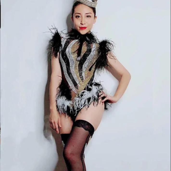 

Stage Costumes Bodycon Women Fashion Rompers Fashion Stage Performance Women Feather Rhinestone Catsuits Feather Clothes