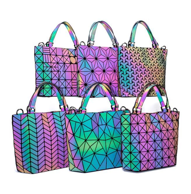 

Custom Logo Geometry Handbag Women Luminous Bag Reflective Geometric Laser Folding Shoulder Totes Leather Bags for Girl Luxury