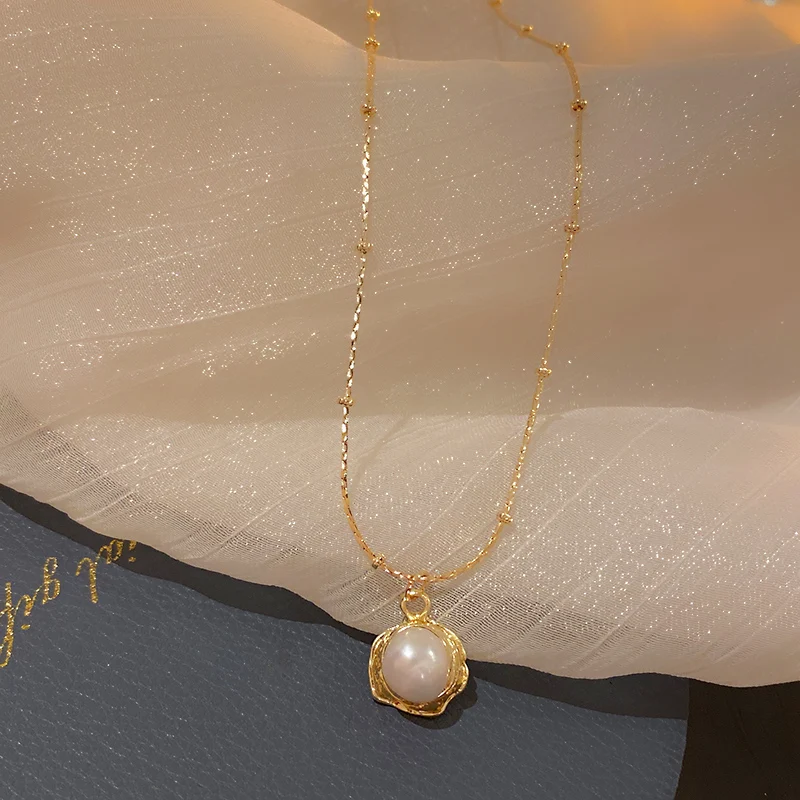 

2021 fashion pendant mother of pearl necklace