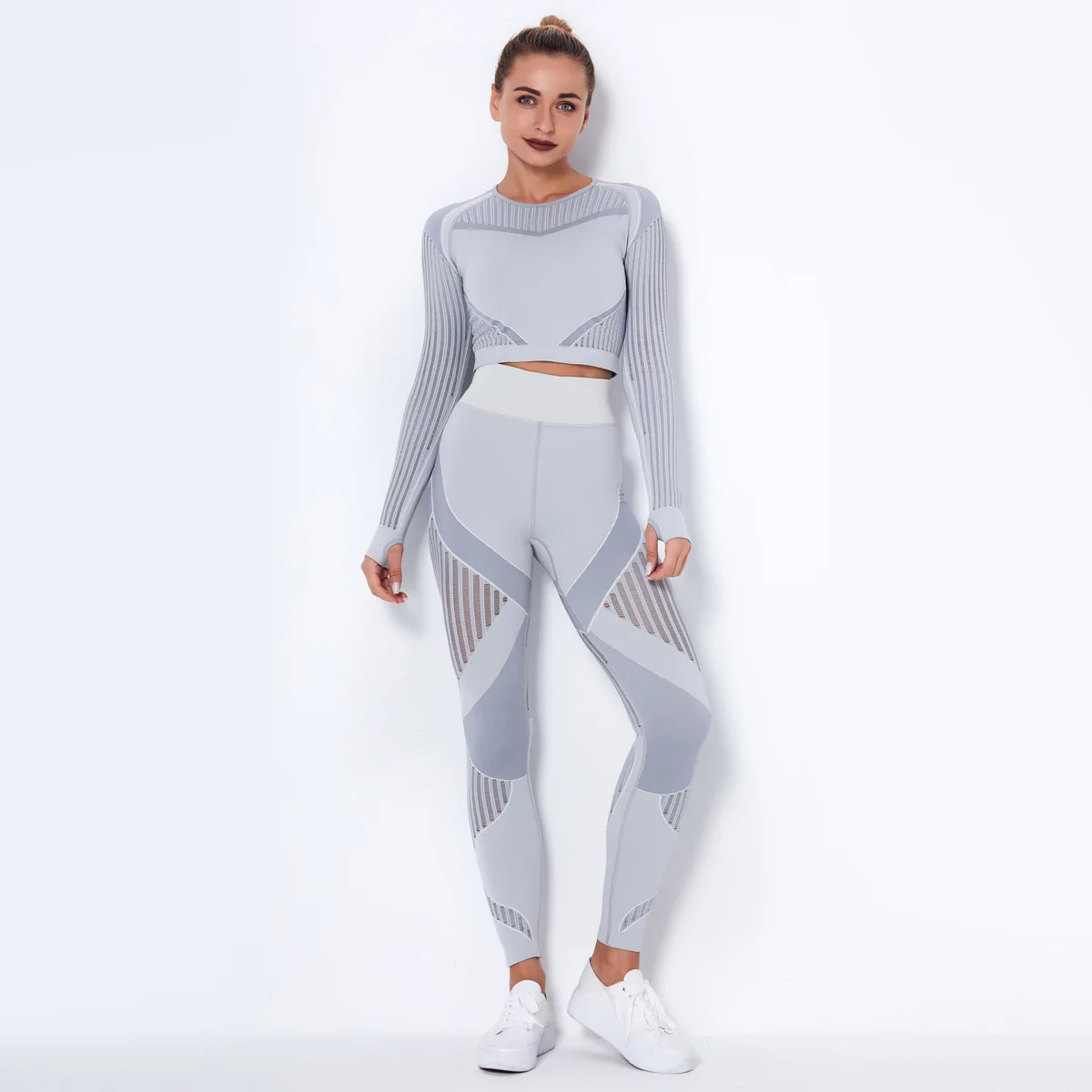 

2020 Custom Logo Wholesale Exquisite Workmanship Fitness gym Clothing Seamless Yoga Suit Women Sports Clothes Long sleeve suit