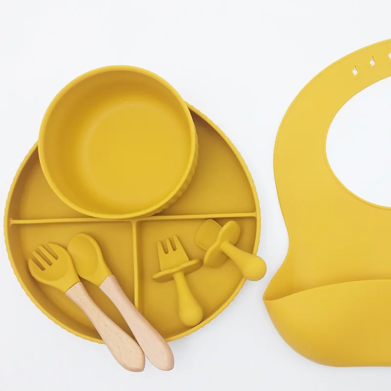 

Wholesale Toddler & Kids Weaning Dishes Utensils Silicone Divider Suction Plate Bowl With Fork Spoon Bib Baby Feeding Set