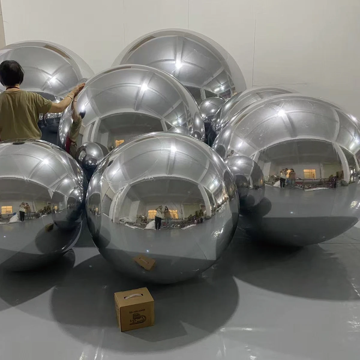 TianYi Tech Event Birthday Display Party Ball Giant Balloon Shiny Balls Inflatable Giant Balloon Mirror Silver Smooth Decorative Shiny Balls