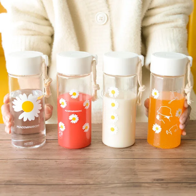 

500ml Small Daisy Transparent Water Bottles Korean Ins Travel Sports Tea Cup Plastic Frosted Water Bottle With Portable Rope, 10 stytles