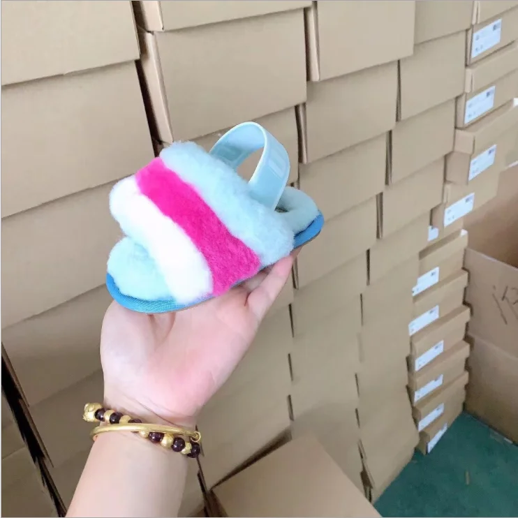 

Wholesale comfortable non-slip women and kids size genuine sheep fur slippers sheepskin slides ugggood, Customized color