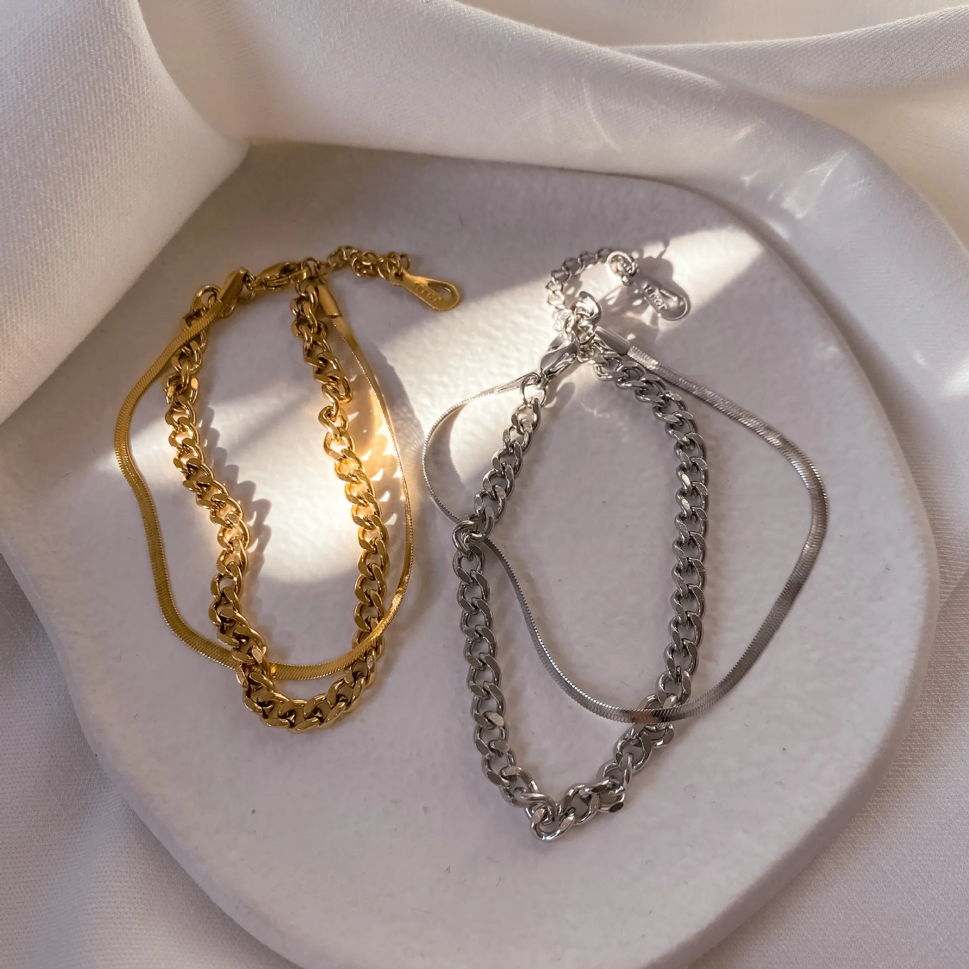 

Women 18k Gold Plated Titanium Steel Double Layer Cuban Link Bracelets Stainless Steel Snake Chain Bracelet