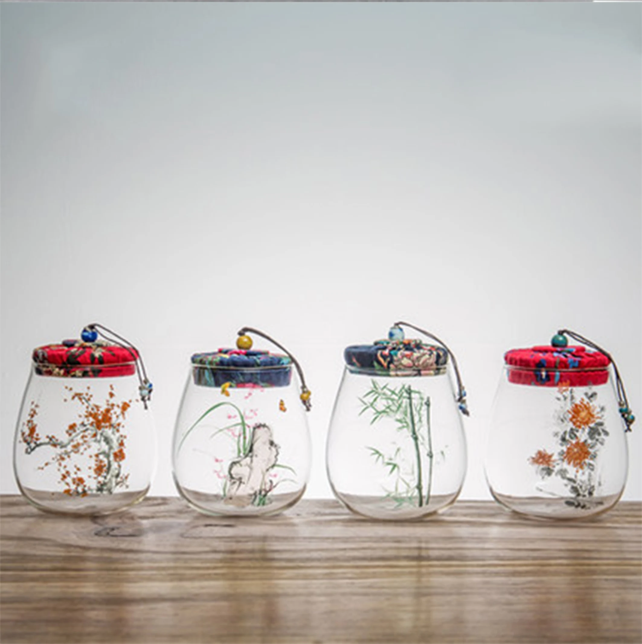 

Hand Blown Chinese Style Home Decoration Storage Tea Glass Jar with Cork Lid, High transparency