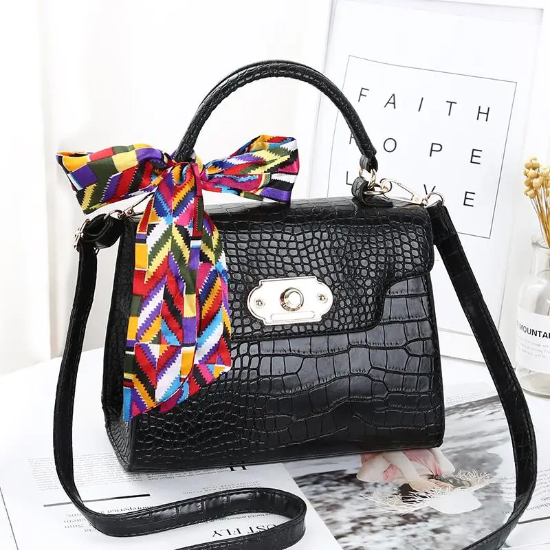 dl0186 Wholesale cheap fashion latest design lady handbag leather handbag