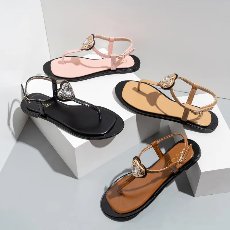 

Women's Summer Sandals Rhinestone Heart Slipper Flat Flip Flops Women's High Quality Sandals Famous Brands Custom Jelly Sandals