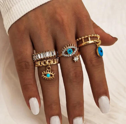 

Popular Zircon Hoop Ring Wave Twist Ring Pearl Ring for Women