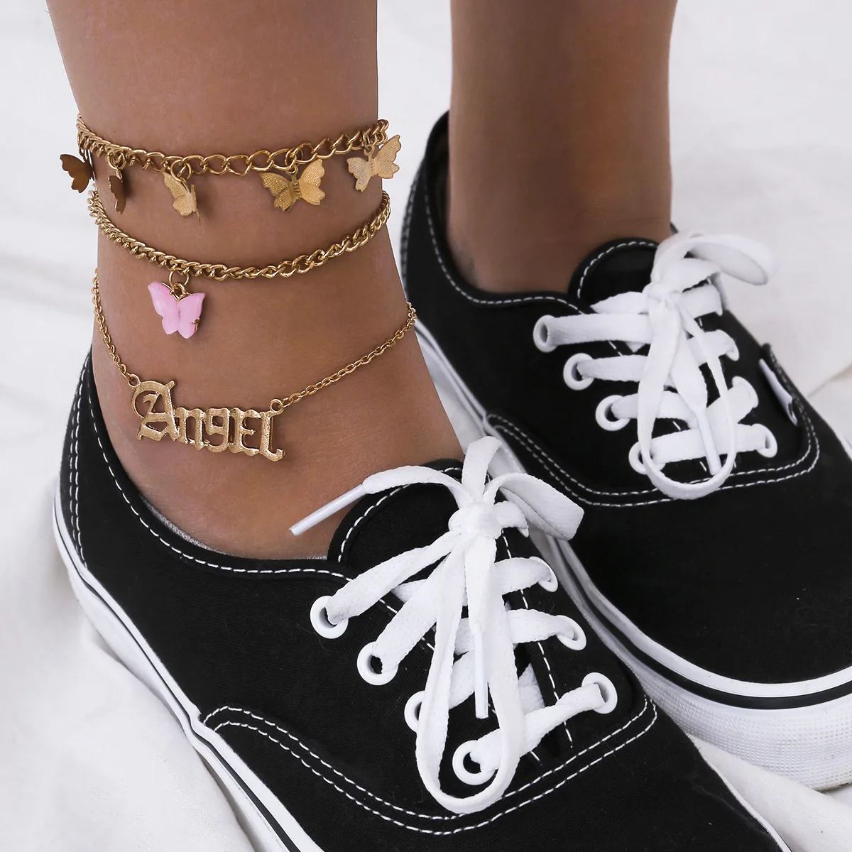 

VRIUA Multilayer Gold Link Chain Angel Letter Chain Ankle Bracelet on Leg Foot Jewelry Bohemia Butterfly Anklets for Women Acces