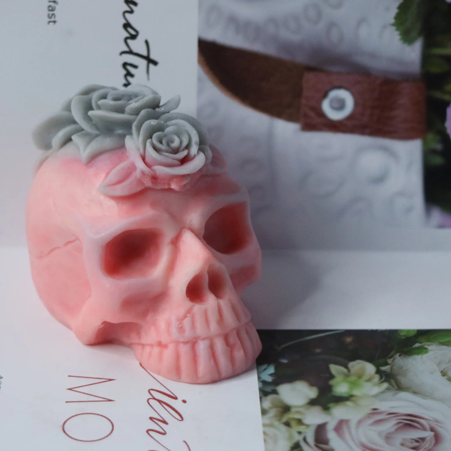 

LOVE'N OEM LV366K Halloween Gothic Skull Ghost Skull with Rose Flower Silicone Mold DIY Candle Soap Gypsum Crafts