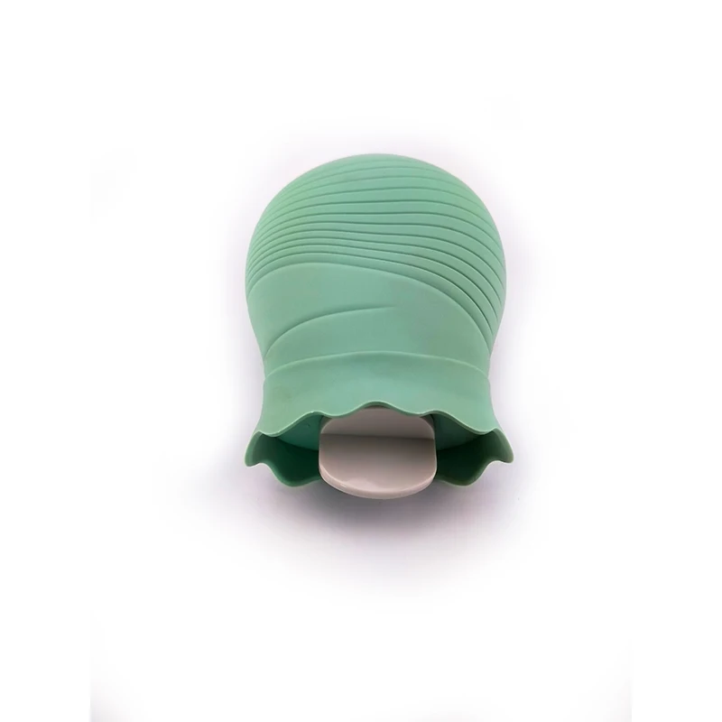 
Wholesale New 2020 high quality safety certification winter keep warm hot water bottle hot water bag silicone warm bag 