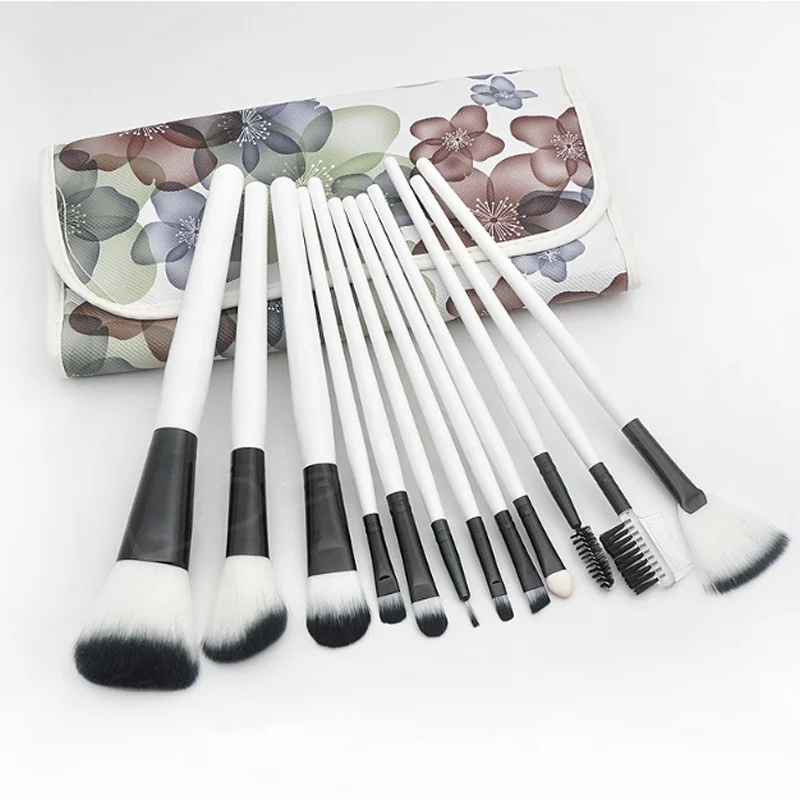 

Hot Sale 12PCS Wooden Handle Makeup Brush Set Powder Eye Shadow Makeup Brush Private Label Cosmetic, White