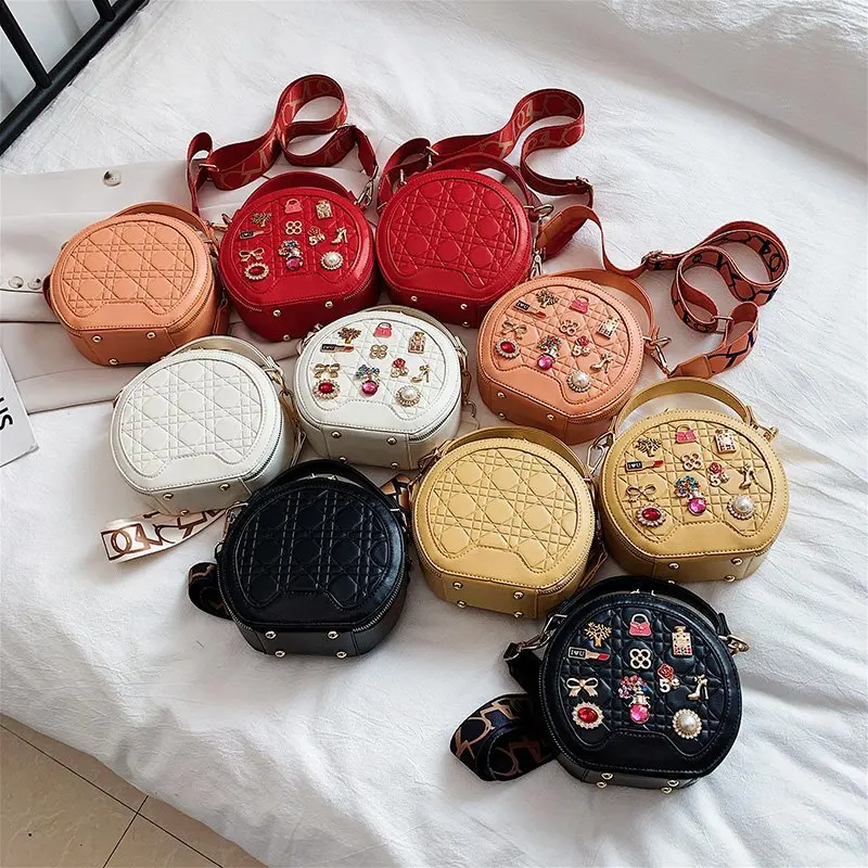 

fashion round women handbag with diamond cute badge circular bag 2020 new style cosmetic bag, 10 colors