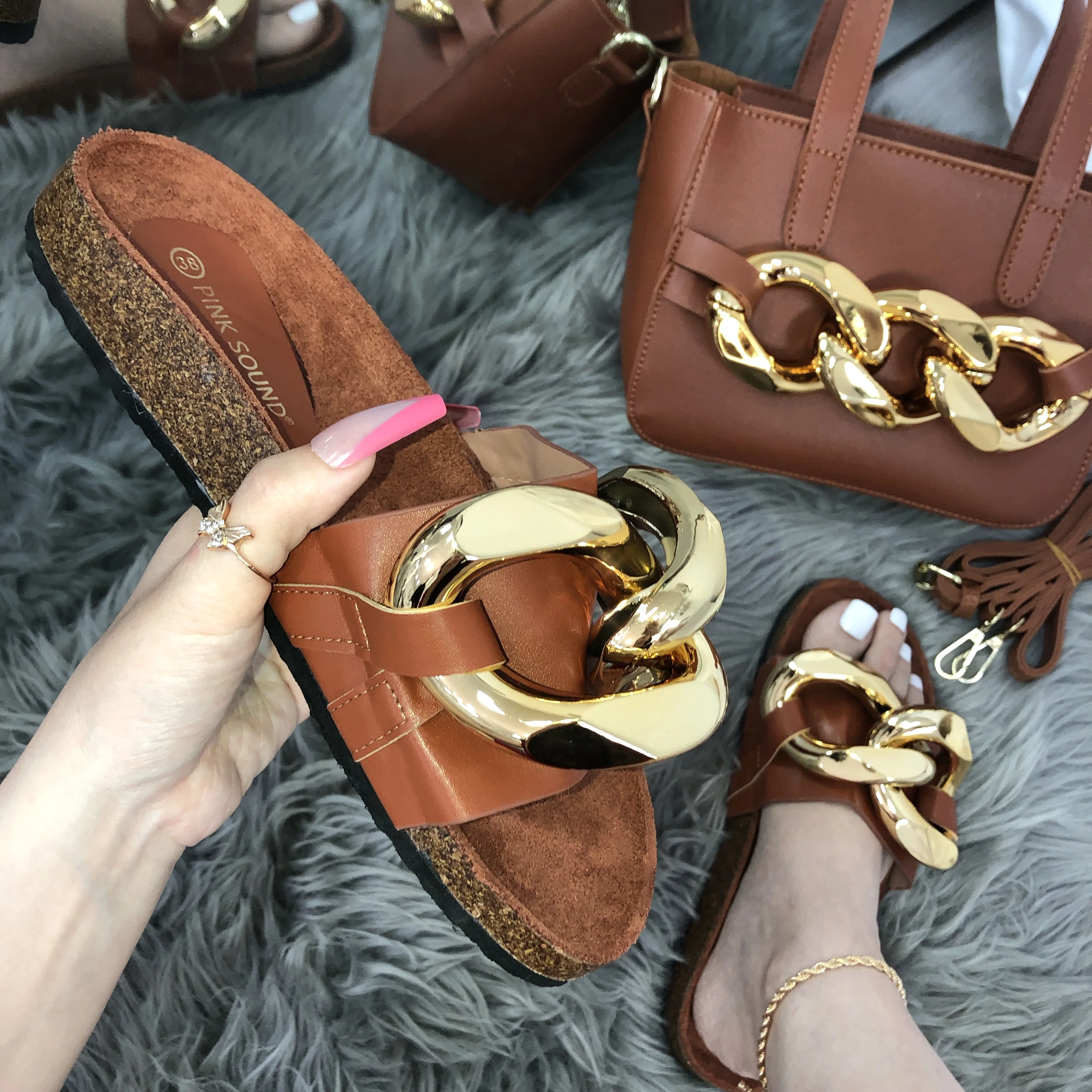 

2021 new arrival high quality fashion flat slides ladies Chain decoration luxurious leather Satchel purses shoes set