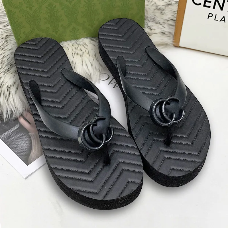 

Drop Shipping 2022 Women's Flat Shoes Thick Bottom Flip Flops Branded G Eva Flip Flops Slippers, 6 colors