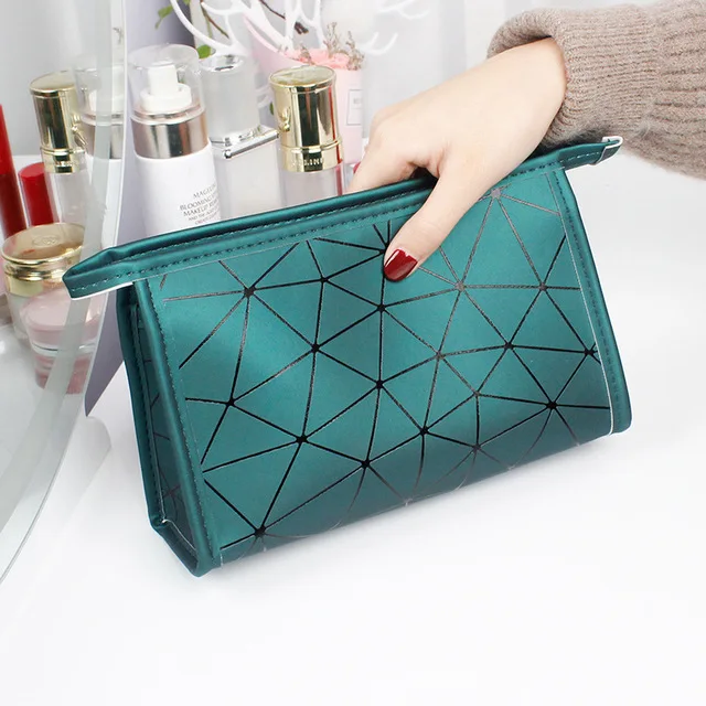 

Fashion Lady women's cosmetic travel bag small waterproof makeup bag pouch