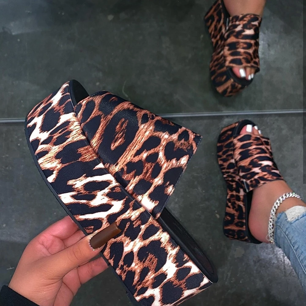 

Hot Selling Summer Leopard Platforms Slippers For Women, 3colors