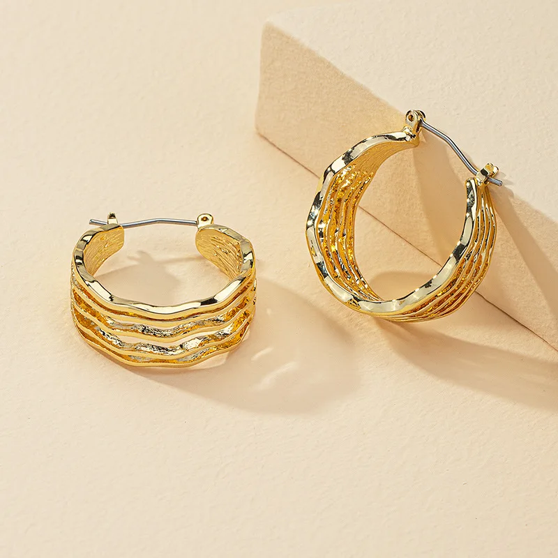 

HOVANCI New Fashion 18k Gold Plated 5 Irregular Curve Open Hoop Earrings Brass Multi Wavy Lines C Shaped Earrings For Women
