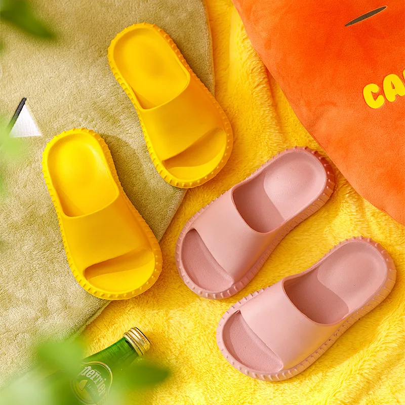 

Kid Stock Fashion Boys And Girls New Model EVA Slipper Flip Flop, Pink,blue,yellow,green