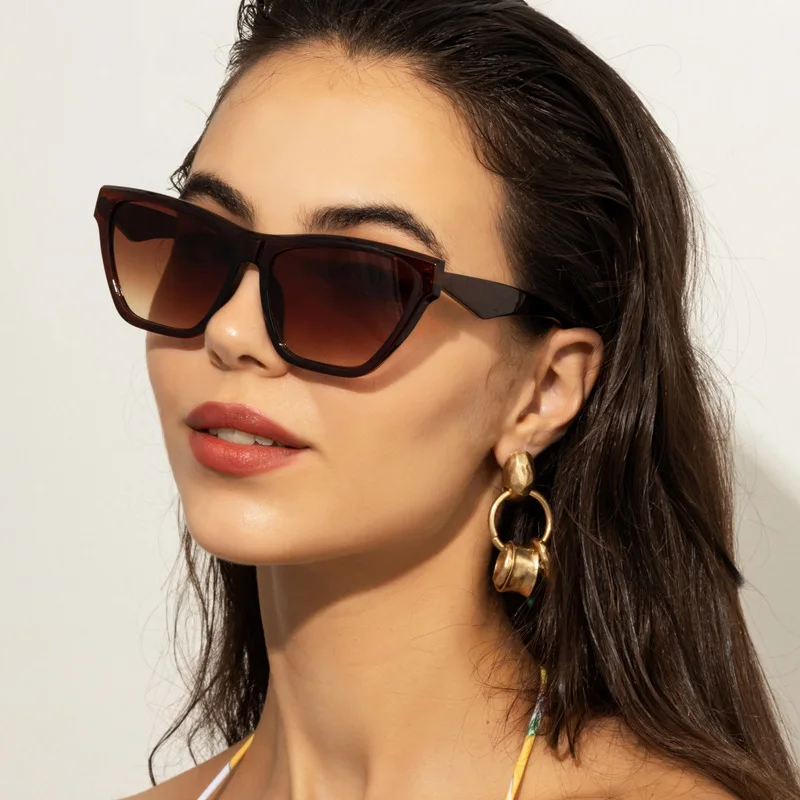 

Uv400 Designer Retro Classic Wholesale Cat Eye Designer 2022 Famous Brands Sun Glasses Custom Shades Sunglasses Logo Men