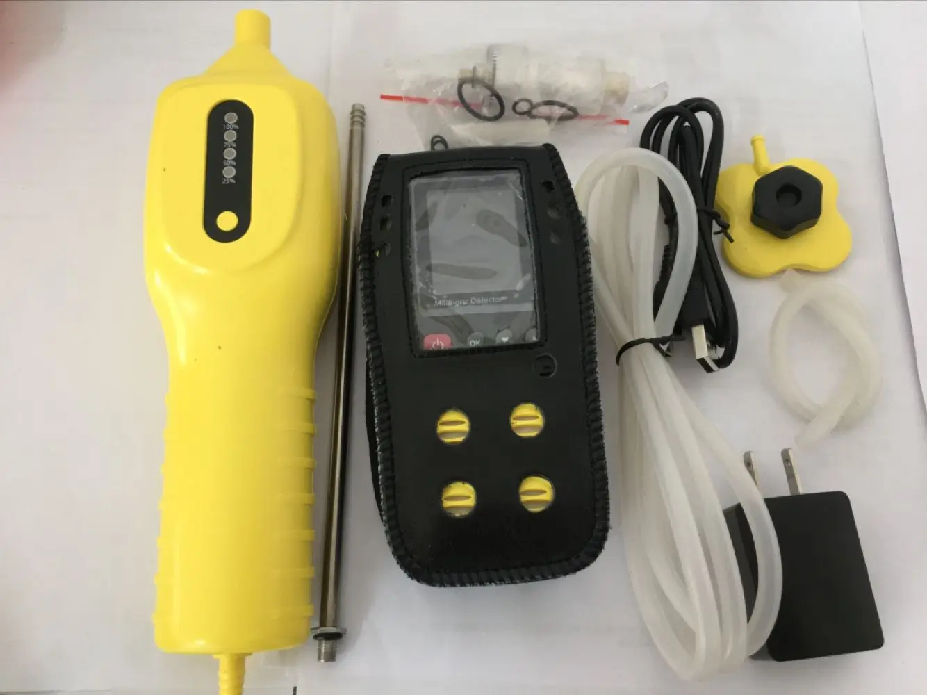 Portable High Accuracy Ch4 Biogas Methane Leak Detector Ch4 Co2 H2s O2 Multi Gas Detecting Alarm