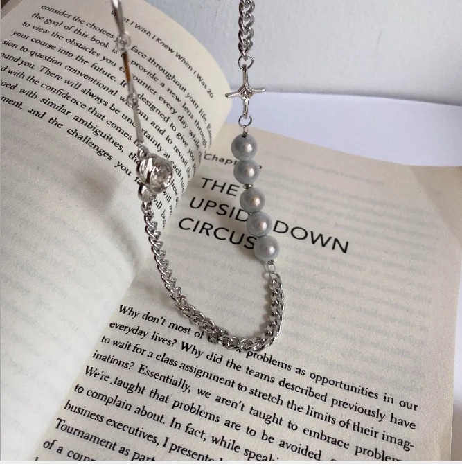 

2021 Hot Sale Stainless Steel Pearl Freshwater Simple Reflective Necklace Hip Hop Jewelry Titanium Cross Necklace for Lovers, As the picture