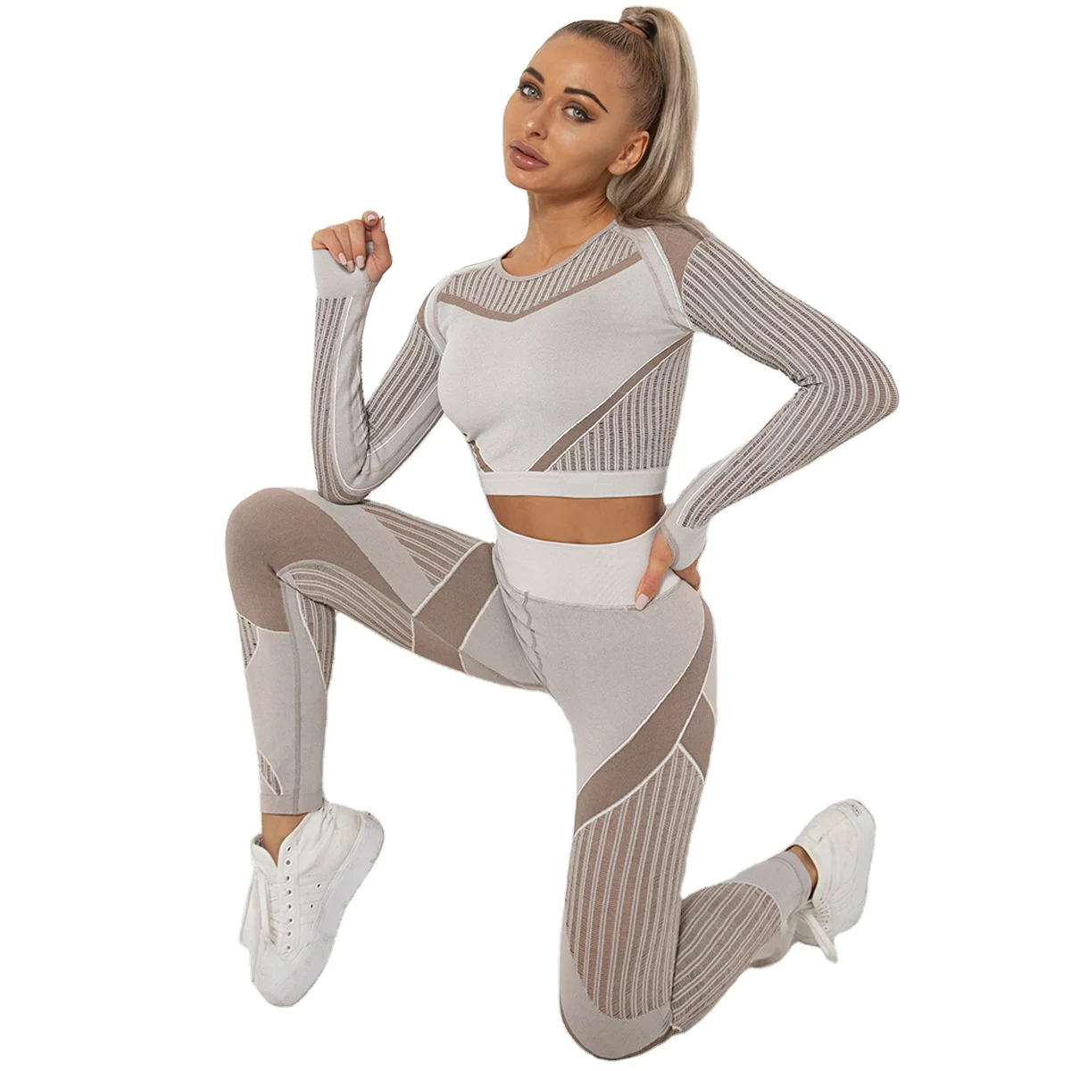 

Wholesale women workout active wear Fitness set sports special design seamless two piece long sleeves yoga clothes set