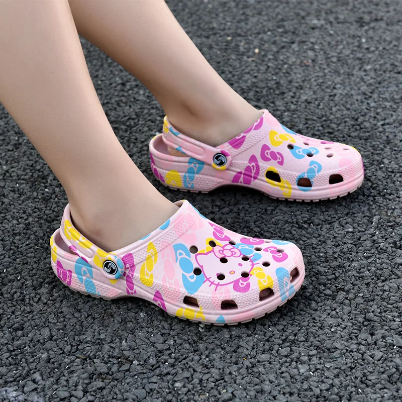 

Woman Platform Clogs Garden Sandals EVA Slip On Summer Beach Slippers, Customized
