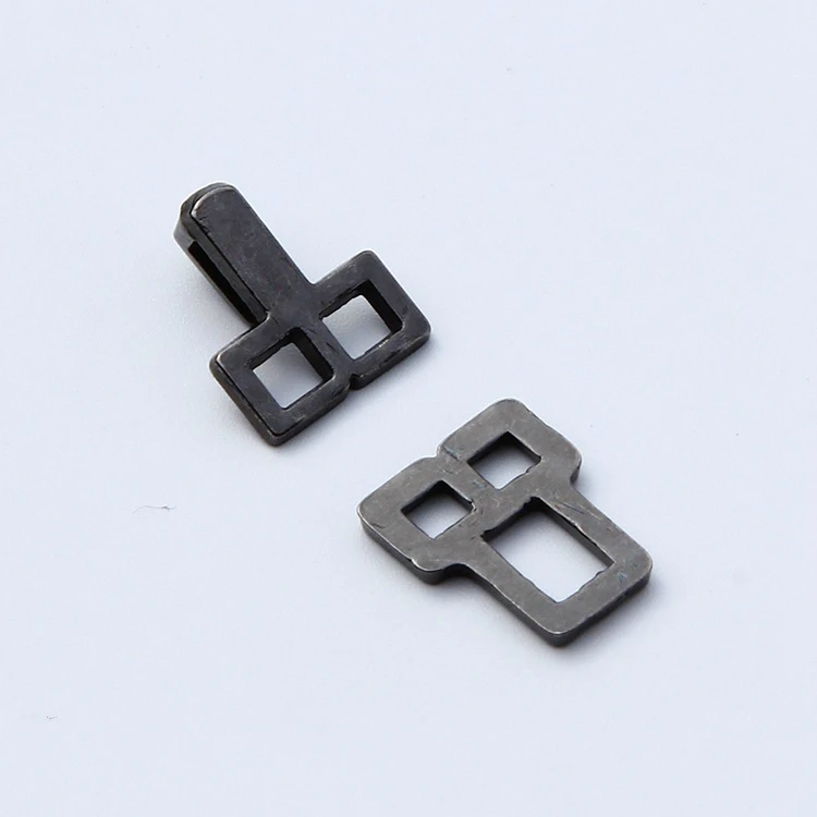 trouser hook2.jpg