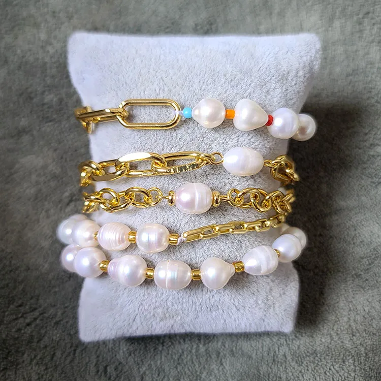 

BB1020 Trendy Half 18k Gold Plated Paperclip Chain and Gold Accents Half Natural Freshwater Pearl Beaded Bracelets, White and gold