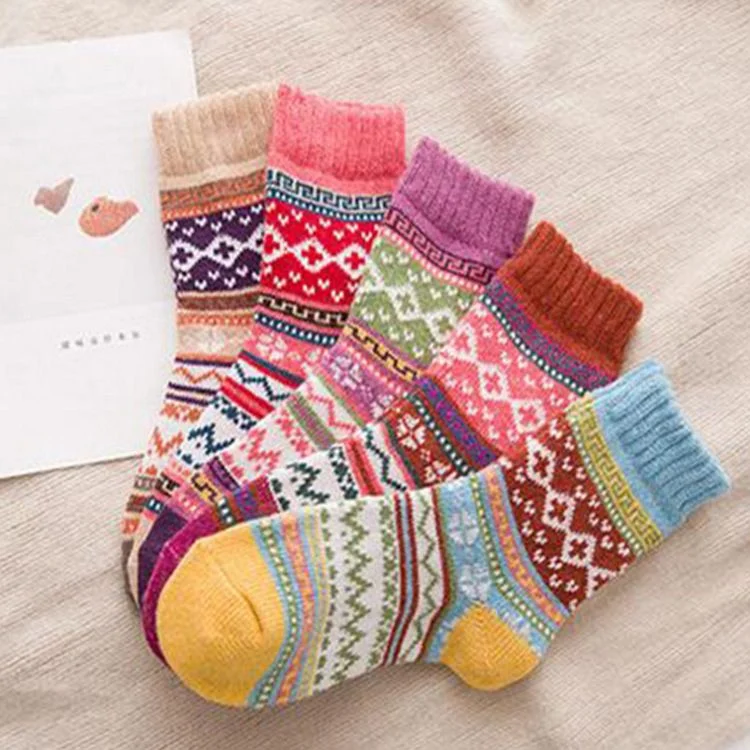 

HF Wholesale good quality Women Winter Christmas Wool ladies Thicken Socks