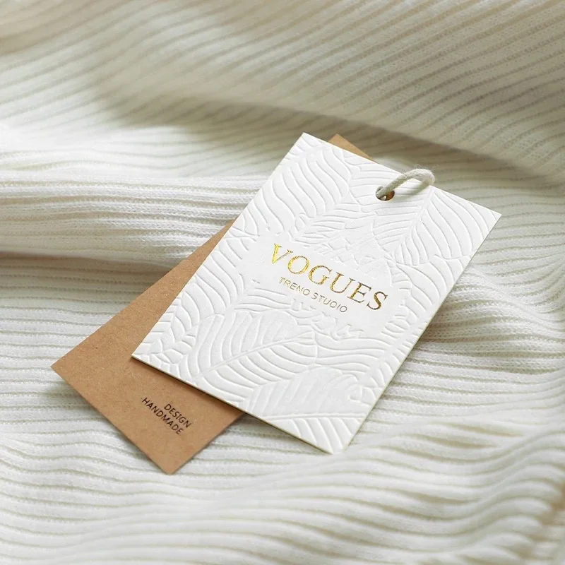 

Free Sample Custom Embossed Name Logo Recycled Seed Foil Print Paper Luxury Textured Hang Tags for Clothing