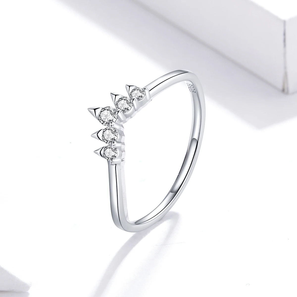 

SCR686 Beautinul cubic zirconia 925 sterling silver queen's crown ring