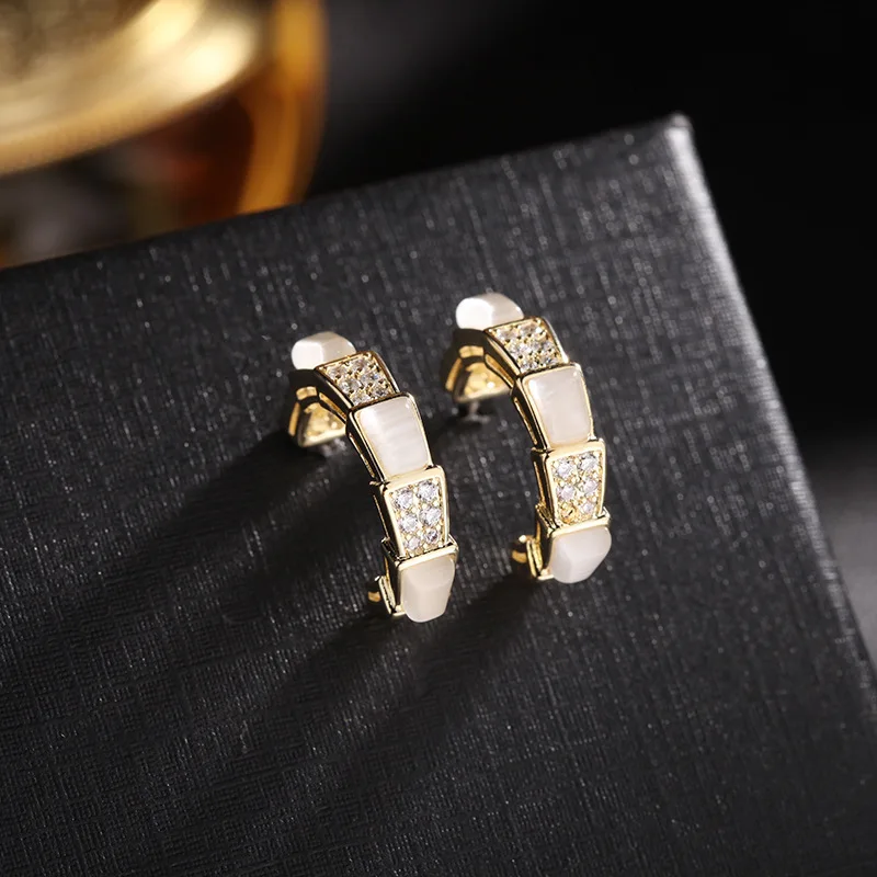 

New Fashion S925 Needle Clear Opal Cubic Zircon Hoop Earrings Geometric Opal C Hoop Earrings For Girls