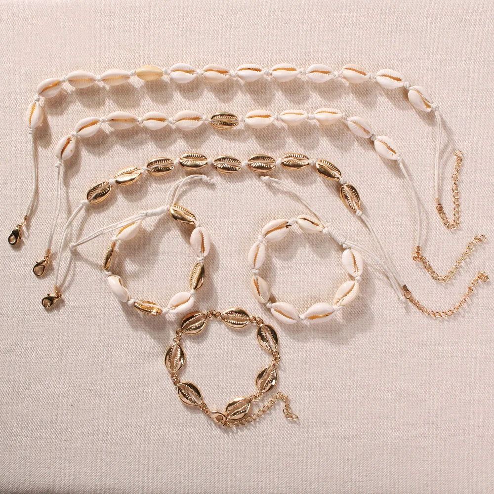 

Bohemian Gold Chain Conch Shell Choker Necklace Set Natural Cowrie Shell Bracelet for Summer Beach Jewelry, White