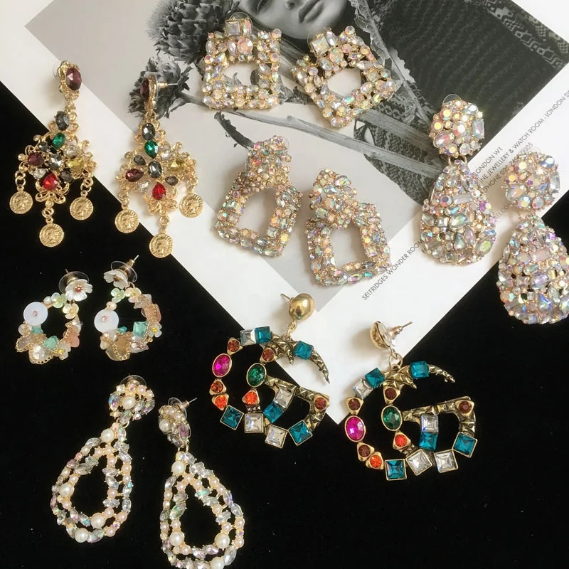 

Kaimei hot products 2021 new trend women fashion crystal women geometric dangle drop earrings gold pendant statement earrings, Many colors fyi