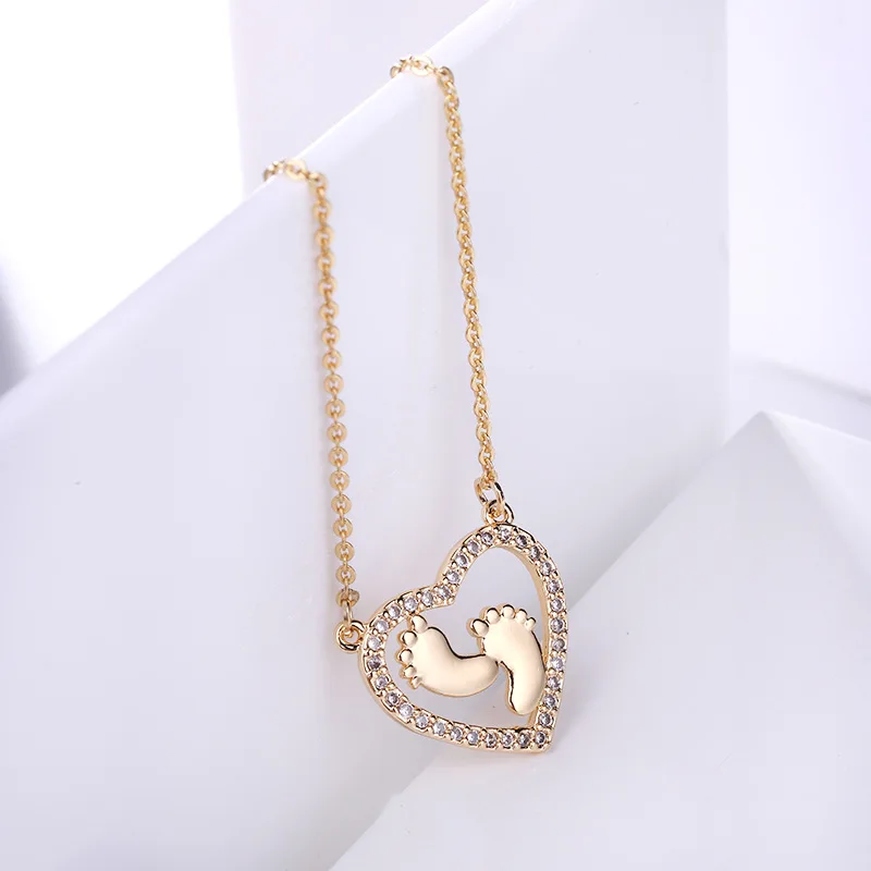 

Duoying OEM Mama Necklace madres Link Chain Mother Pendant Footprint Gold Heart Necklace Mothers Day Gifts Jewelry Necklace, Gold;silver