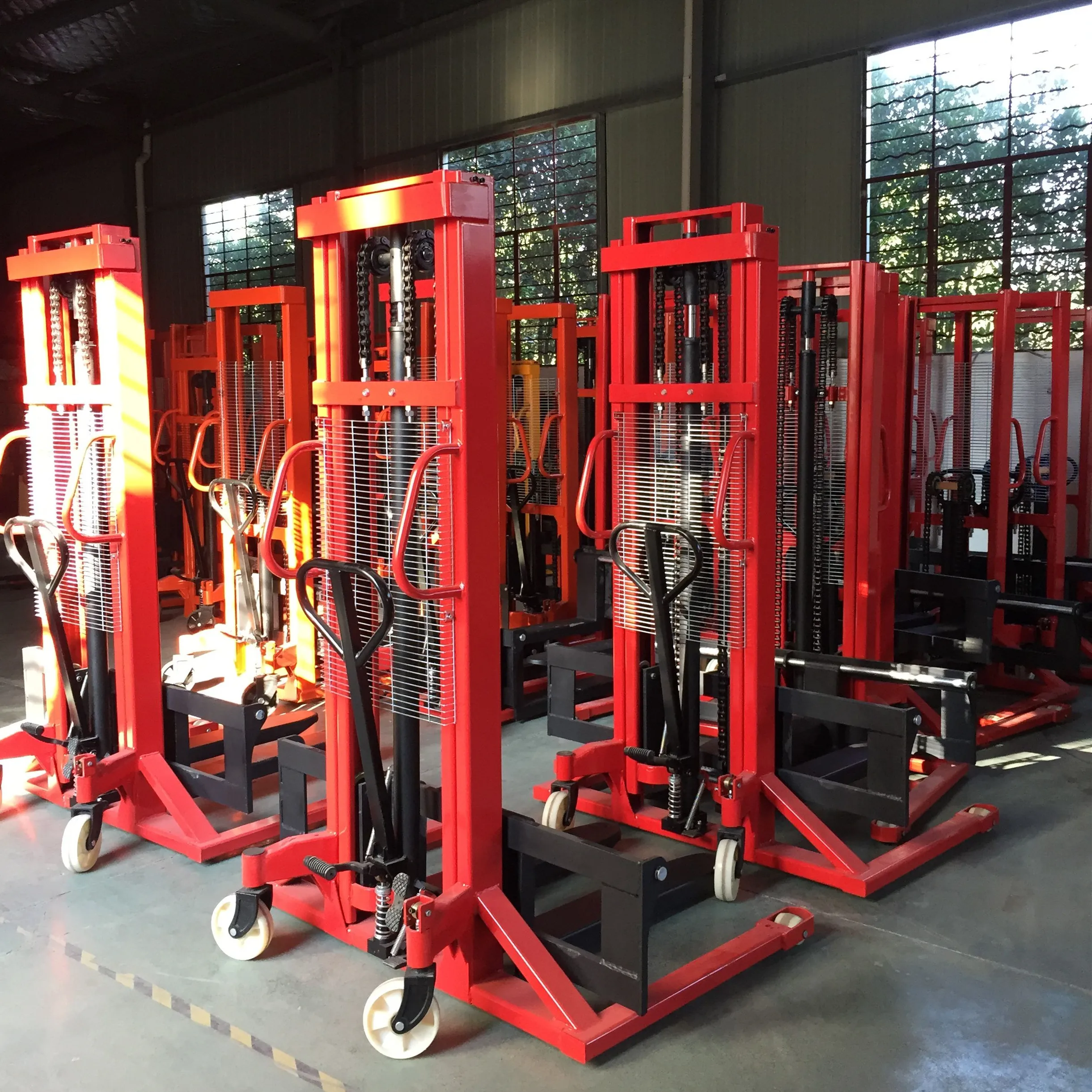 
1 ton straddle manual hand mini stacker forklift ce/1500kg hydraulic manual lifting pallet stacker price 3m trolley for sale 