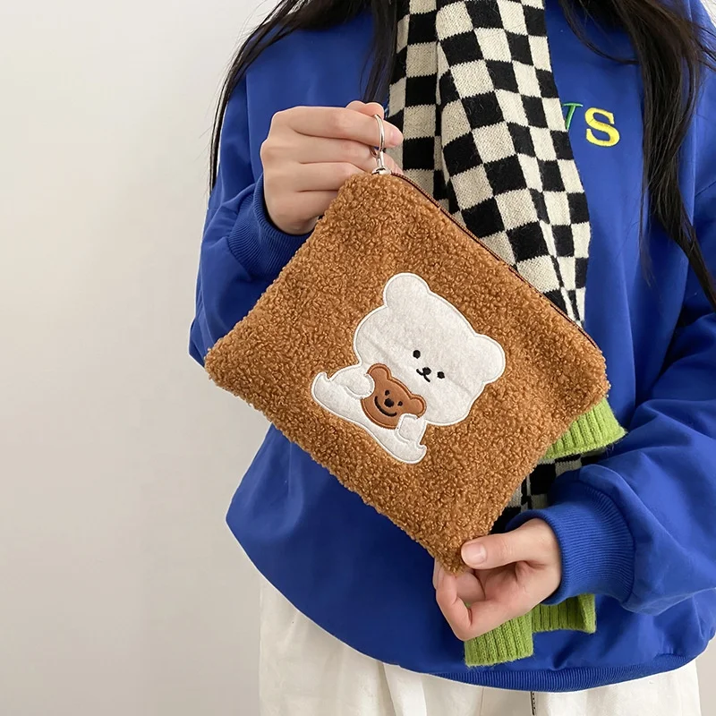 

2022 New Designer Cute Plush makeup Bag With zipper Travel Lamb wool Cosmetic Storage Bag Portable lipstick coin purse