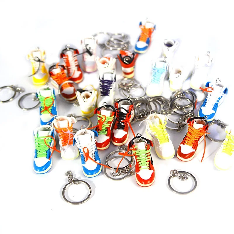 

Dropshipping Wholesale 3D Plastic Yee 350 v2 Air Jord Shoes Sneaker Keychain With Mini box, Mixed more than 100 colors