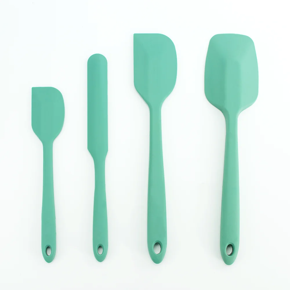 
Microwave Silicone Bakeware Set of Muffin Mould, Spatula, Mixing and Pastry Brush 