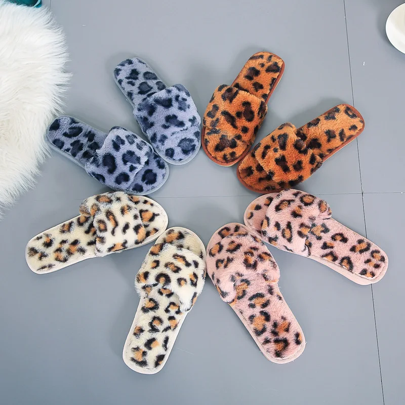 

Winter Warm Plush Flip Flops Ladies Indoor Non Slip Cotton Fluffy Slides Leopard Print Women Fur Slippers, Blue, pink, beige, brown
