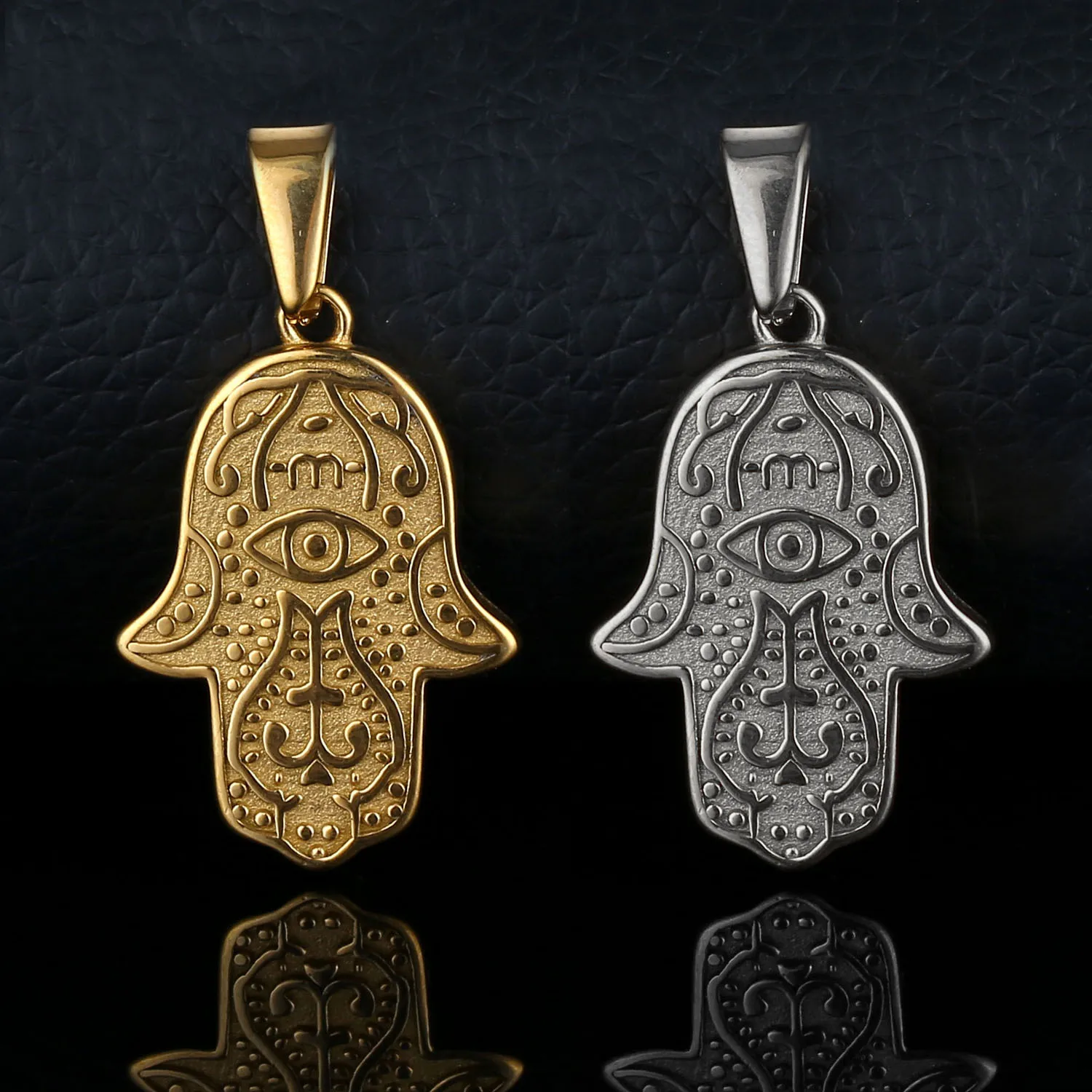 

Vintage Jewelry Gold Necklace For Men Religious Praying Hands Pendant Stainless Steel Waterproof Hamsa Hand Pendant