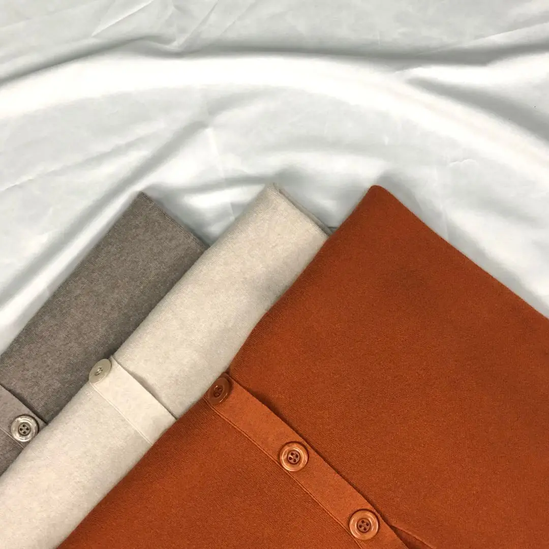 
Autumn Elastic Band with Buttons Mid-Long Knitted Skirt for Women Female 